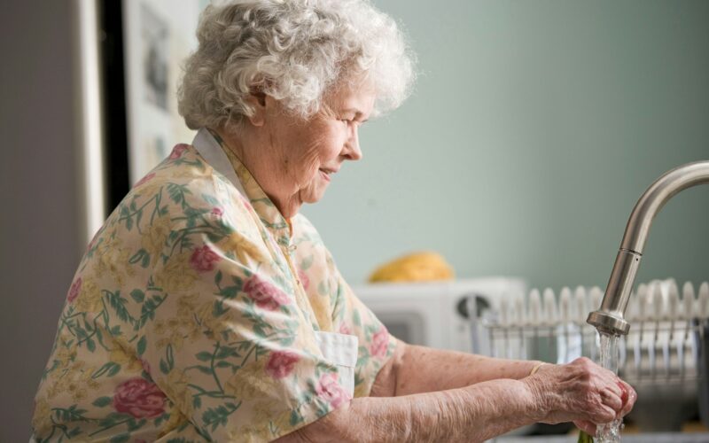 Trouver une maison de retraite à La Seyne-sur-Mer : services et bien-être des seniors